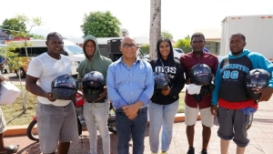 La CPADB, el Intrant y gobernadora de Monte Plata realizan entrega en conjunto