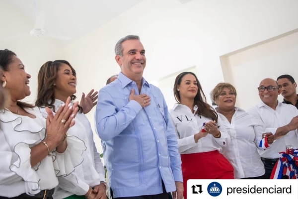 Presidente Abinader inaugura el Centro de Atención Integral a la Primera