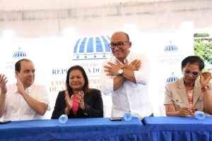 Presidente de la CPADB entrega club en Los Alcarrizos