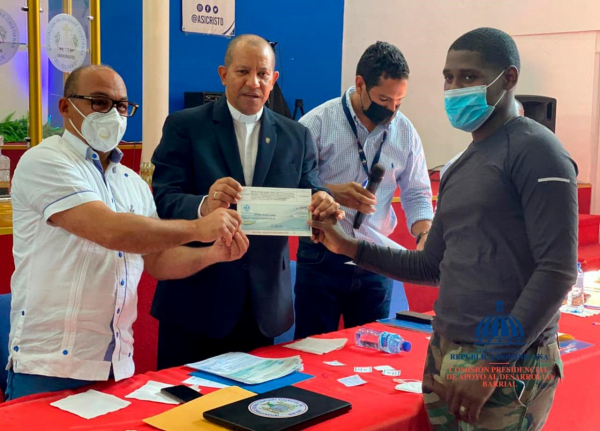 CPADB continúa asistiendo familias  damnificadas por tormenta Laura