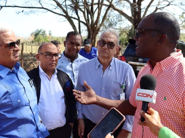 Presidente de la CPADB se reúne con familias desalojadas y llegan a un acuerdo