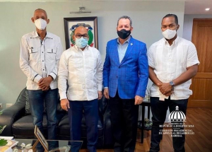Presidente de la CPADB recibe visita del director general de Banca Solidaria