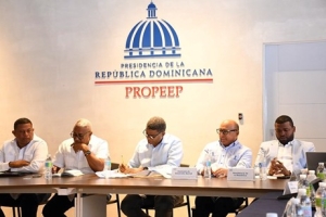 Rolfi Rojas, asiste reunión organiza Lanzamiento “Gobierno Contigo” en Guerra