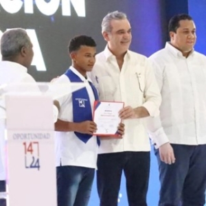 Rolfi Rojas acompaña al presidente  Luis Abinader en recorrido de fin de semana