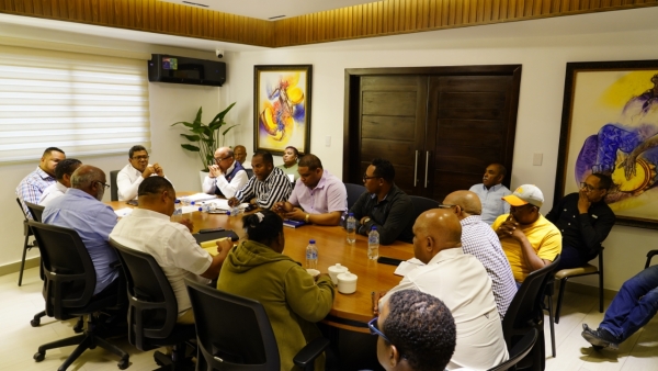Presidente de la CPADB encabeza reunion de trabajo en Los Alcarrizos