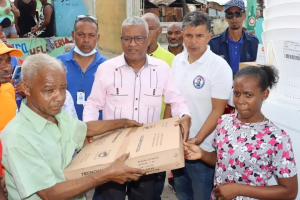 CPADB entrega enseres del hogar