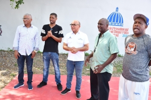 Presidente de la CPADB entregó club remozado