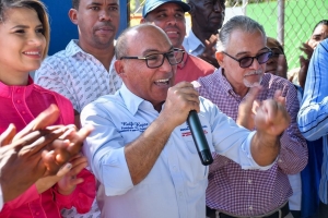 Entregan remozado Parque La Crayola en Pedro Brand