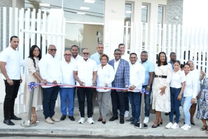 Presidente de la CPADB asiste inauguración de Funeraria en Pedro Brand