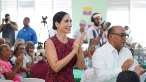 Presidente de la CPADB y Primera Dama comparten almuerzo con comunitarios