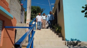 Presidente de la CPADB supervisas los trabajos del programa El Gobierno Contigo en SDN