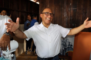 CPADB entrega casa a maestra de danza en Cristo Rey