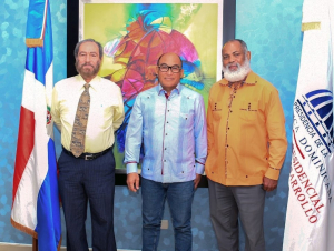 Presidente CPADB recibe visita de comunitarios de Capotillo