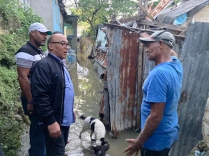 Presidente de la CPADB va en auxilio de afectados por fenómeno atmosférico