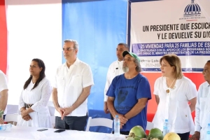 CPADB y Fundación Rogelio Cruz entregó 25 casas