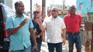 Remodelaci&oacute;n techos alrededor Metro de Los Alcarrizos