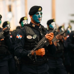 Presidente Abinader encabeza desfile militar
